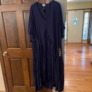 Navy Blue Avenue Val maxi dress size 22/24.  New with tags.